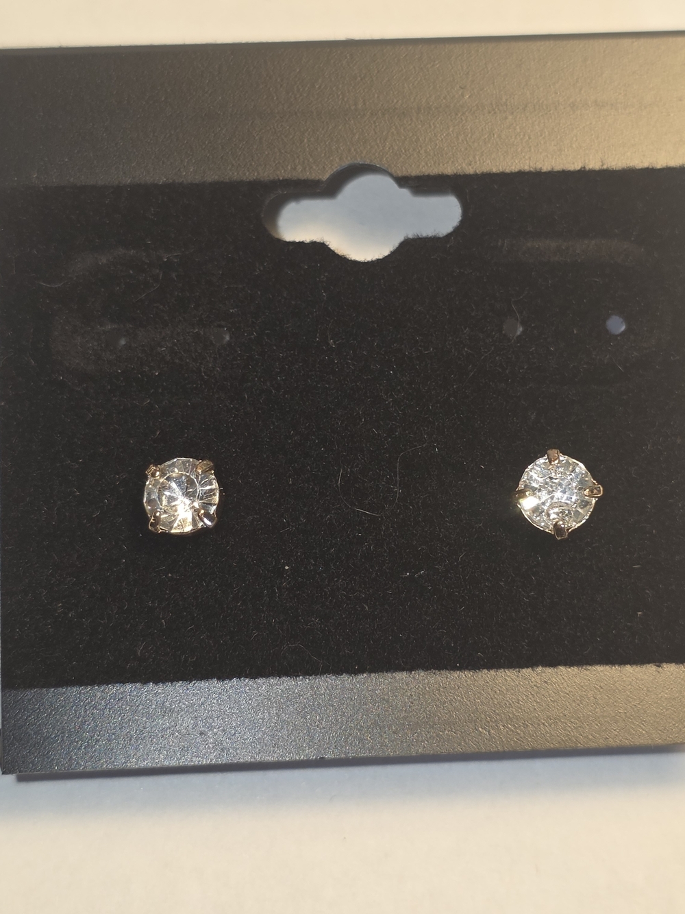 Classic round-cut rhinestone stud earrings